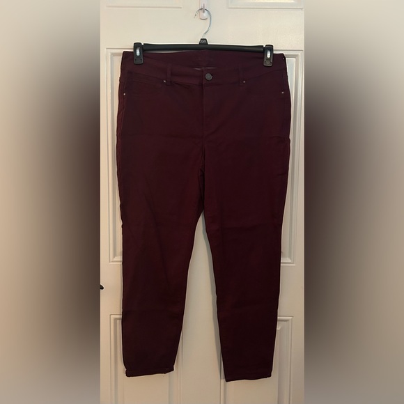 Maurices Skinny Stretch Jeggings in Plum Purple - Picture 3 of 6
